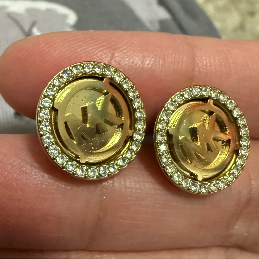 ~MK STUD EARRINGS~